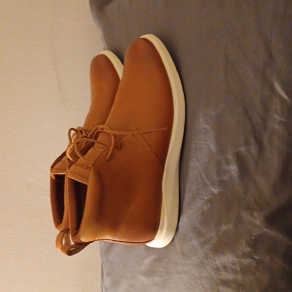 COLE HANN GRAND CO. - Picture 1 of 5